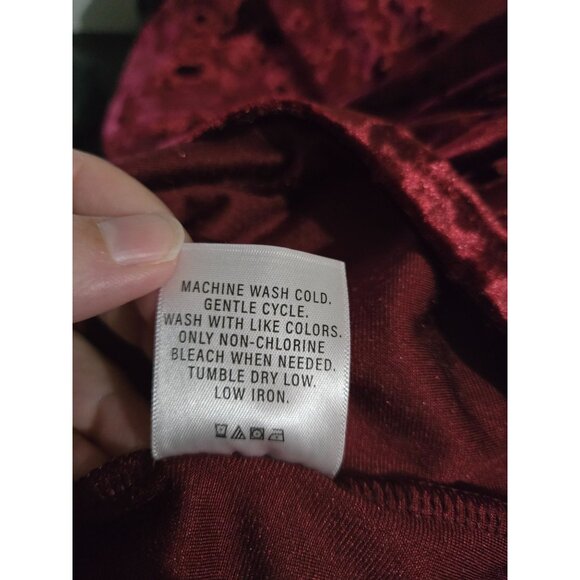 Spring + Mercer Womens Red Velvet Legging Tee V-Neck Top Size XL Stretch Casual - Picture 6 of 9